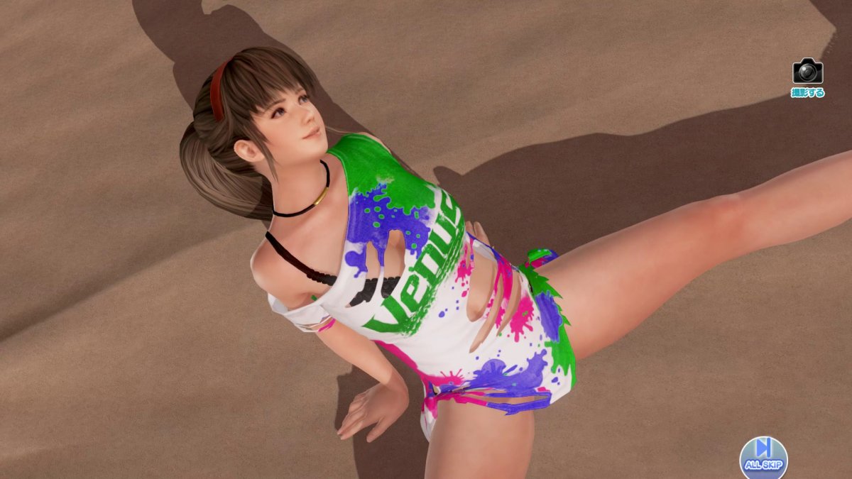 DoAX-Venus-Vacation-Hitomi-Gravure-Panel-(Colorful-Wit-SSR)-with-lotions.jpg