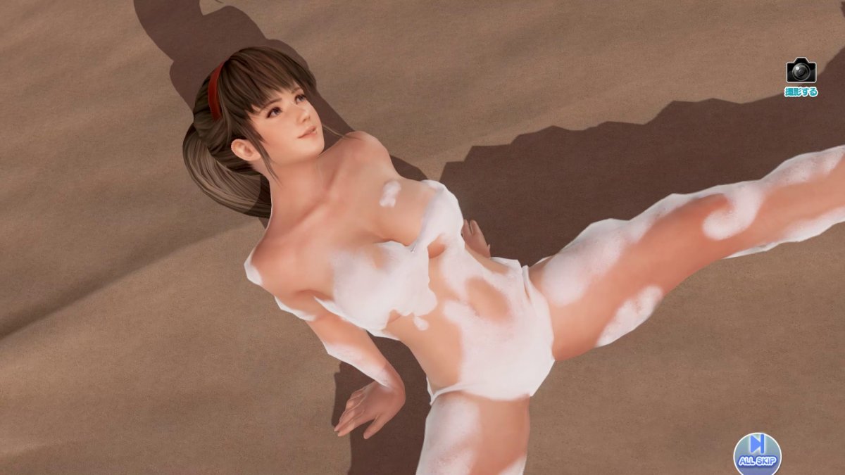 DoAX-Venus-Vacation-Hitomi-Gravure-Panel-(Fluffy-Foam-SSR)-with-lotions.jpg