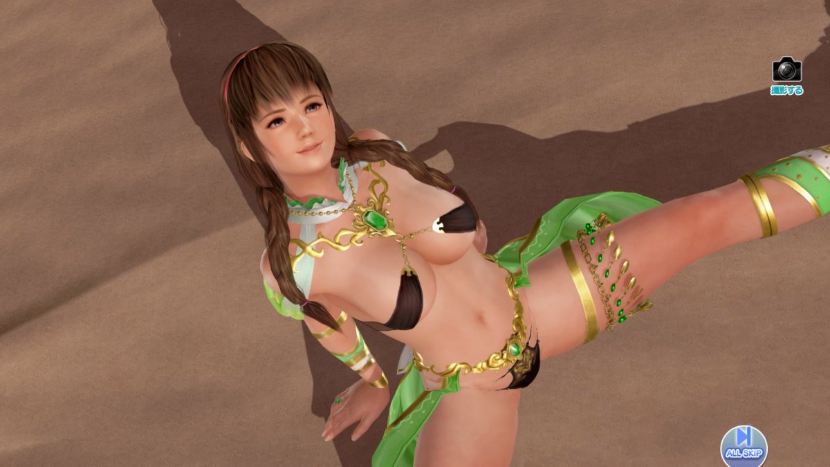DoAX-Venus-Vacation-Hitomi-Gravure-Panel-(Jewel-Emerald-SSR)-with-malfunction-and-lotions.jpg