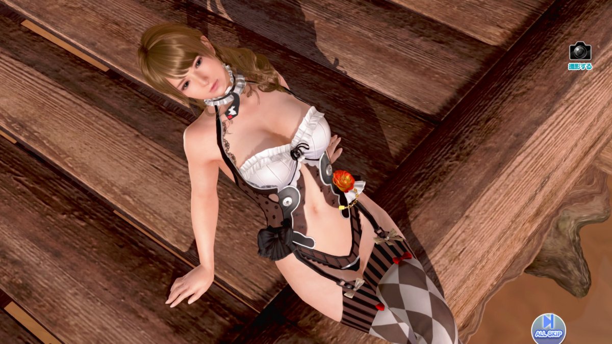 DoAX-Venus-Vacation-Monica-Gravure-Panel-(Place-your-Bet-SSR)-with-lotions.jpg