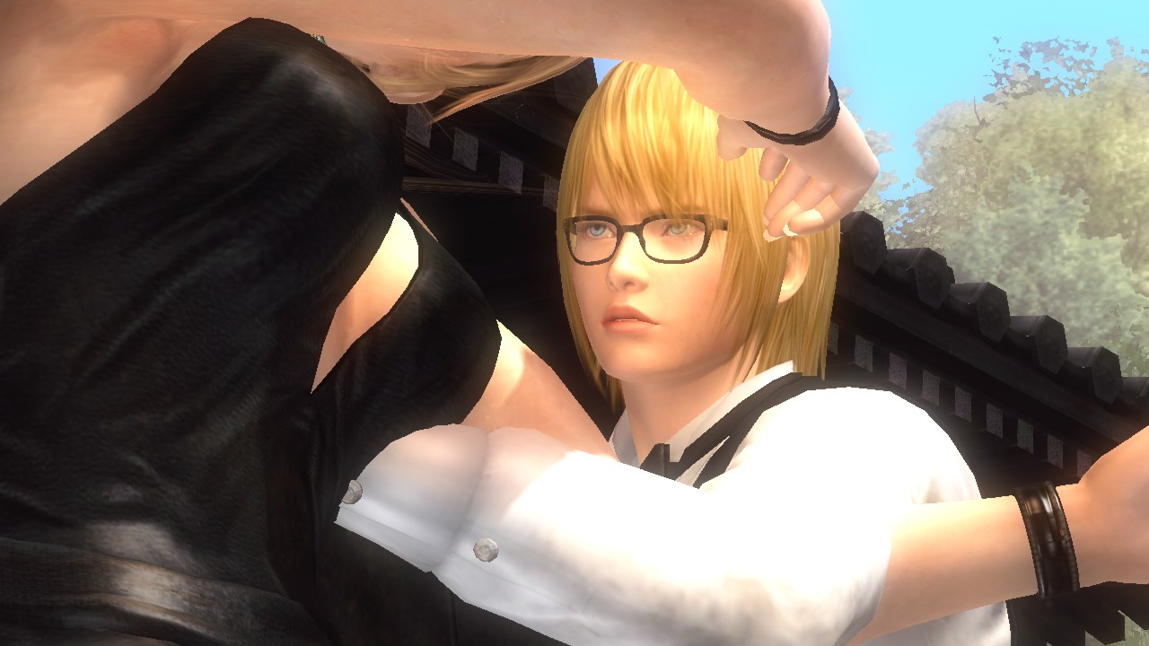 Eliot x Sarah Boob Pawnch.jpg