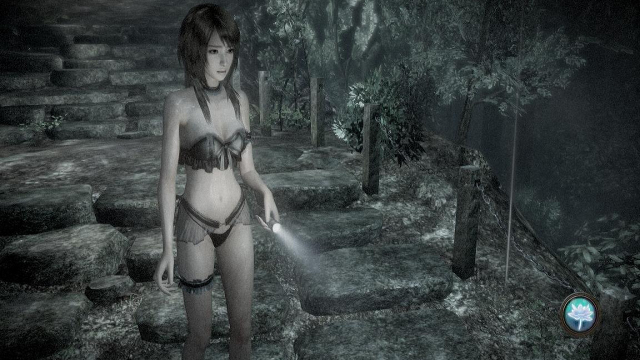 Fatal_Frame_Maiden_of_Black_Water_Costume_01.jpg