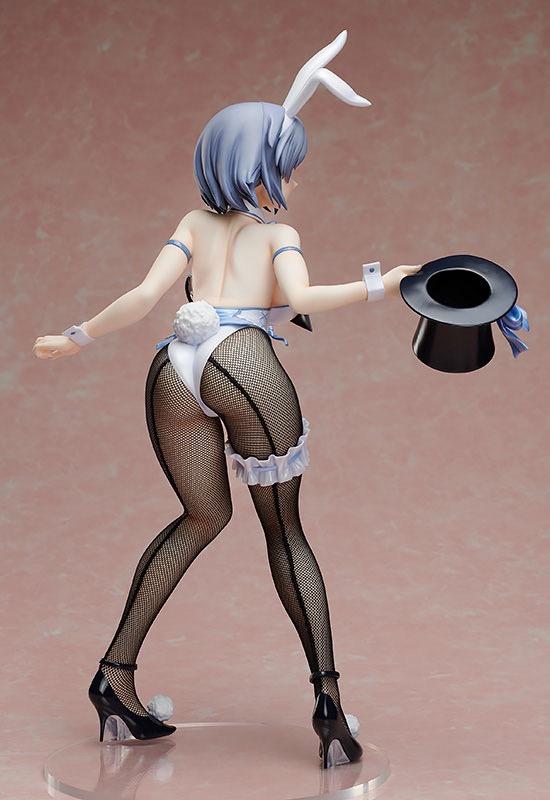 Magical-Yumi-BunnyGirl-Fishnet-Stockings-Figure-8.jpg