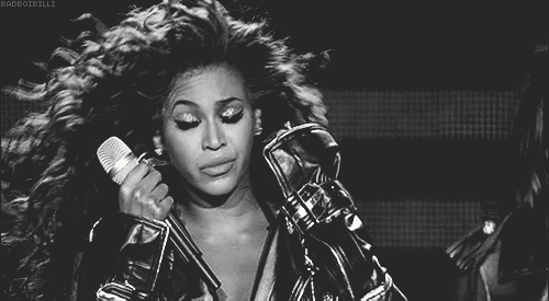 tumblr_mbnnhzOIQl1ri15y7o1_500.gif